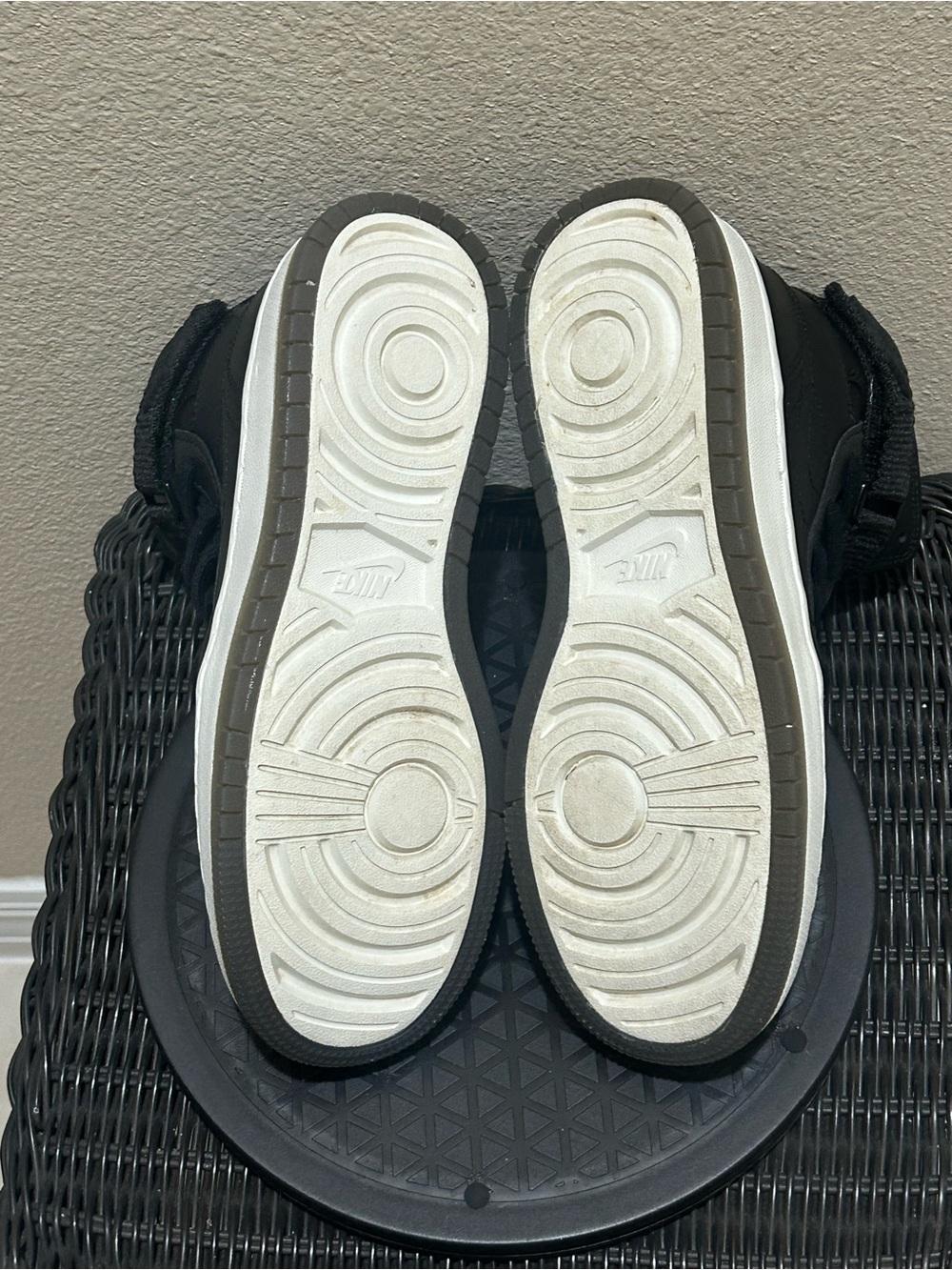 Size 8.5 Jordan 1 Nova XX Black Sail AV4052-002 - Picture 8 of 8